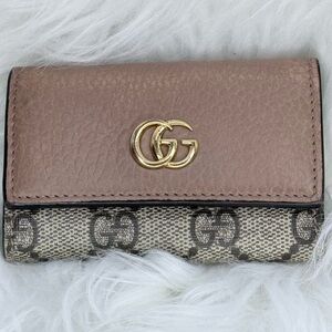 Gucci Women's Beige and Brown Wallet